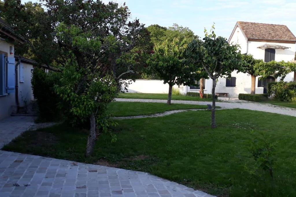 Villa Les Annexes Verdun-sur-le-Doubs Exterior foto